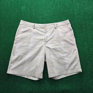 Under Armour Shorts Mens‎ 40R Beige Plaid Chino Performance Golf Preppy